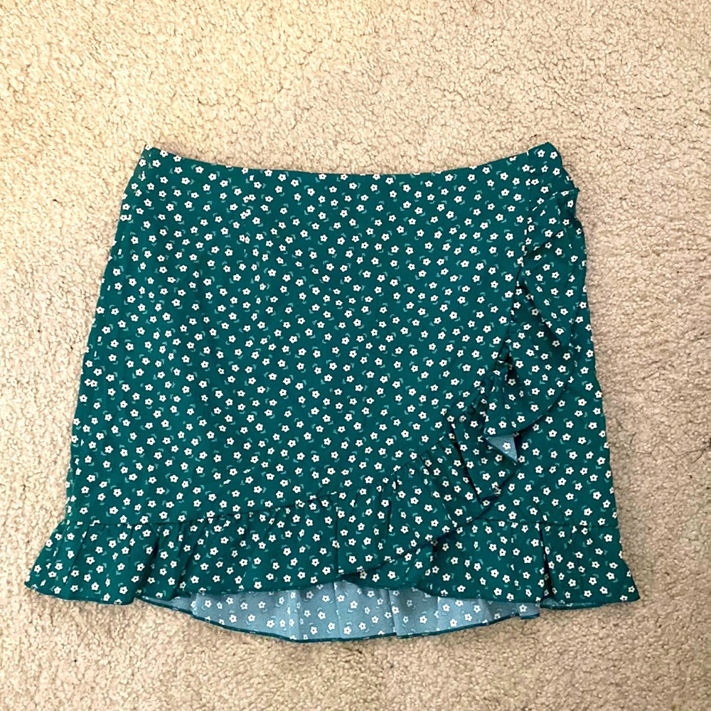 Green floral zip up skirt